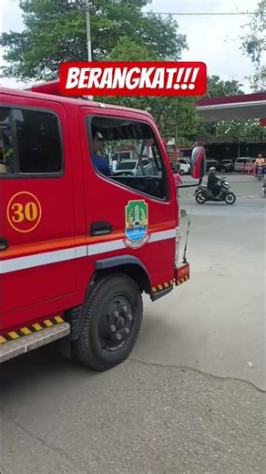 Berangkat!!! menuju lokasi!!! #mobilpemadam #mobildamkar