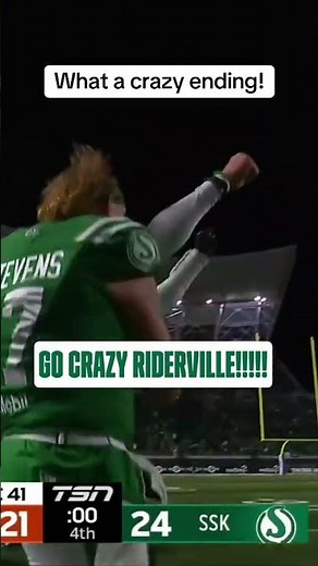 Crazy college football ending, lateral after lateral and then a punt…?