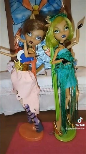 Clawdeen and her sister dressed for the wedding #monsterhigh #doll #muñecas #wedding