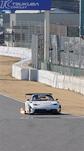 Andrew Brilliant on Instagram: "The 4 rotor RX-7 by Y’s Produce getting scanned for aero mapping! 💻 AMB Aero is able to perform aerospace-grade reverse engineering and handle projects with extremely small tolerances by utilizing industry-best tech like the @creaform3d Handyscan 3D Black Elite Plus + ✔️ . #AMBAero #creaform3d #rx7 #fd3s #timeattack"
