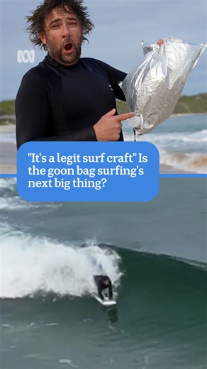 "It's got nice pull; it's got nice drag. It's a legit surf craft that I highly rate." This WA surfer has found the perfect alternative use for the goon bag, using it to ride waves. ✍️ Andrew Collins via ABC Great Southern 📹 Samantha Goerling | ABC Perth