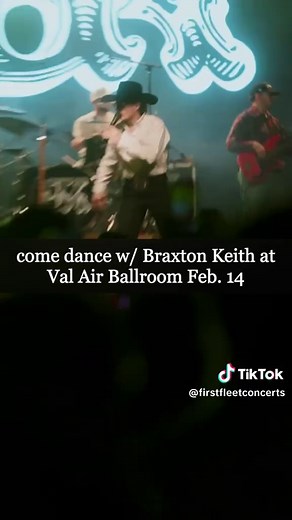 Braxton Keith Live Concert at Val Air Ballroom