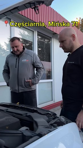 🔦 TO JEST LATARKA BOSMA – mała, ale konkretna! 💡 Mocne ledowe światło, które: ✅ Rozświetli silnik, jak zabraknie prądu ✅ Sprawdzi się w aucie, warsztacie i… sypialni 😉 ✅ Ma magnes – przyczepiasz do maski albo drzwi i masz wolne ręce ✅ Idealna na wyjazdy, awarie i codzienną robotę 👉 Dostępna w Częściarnia, ul. Mińska 71, Warszawa 📞 Masz pytania? Dzwoń: 690 630 130 | Częściarnia.pl