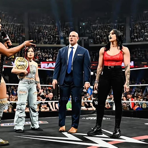 Rhea Ripley vs Iyo Sky vs Bianca Belair 🔥😱 | Triple Threat WWE Match | #wwe #shorts