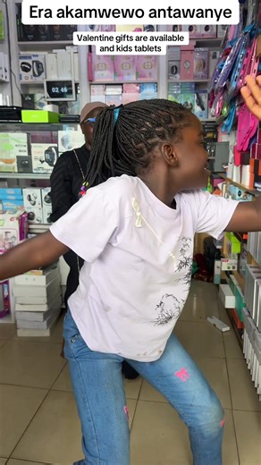 Hajarah the smart Watch Lady (@hajarahthesmartwatchlady)’s videos with original sound - Hajarah the smart Watch Lady