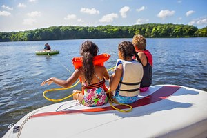 11 Fun Things to Do on a Boat | Boatsetter