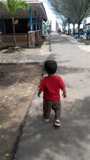 main ke pantai balongan indah guyss..#khayri #anaklucu