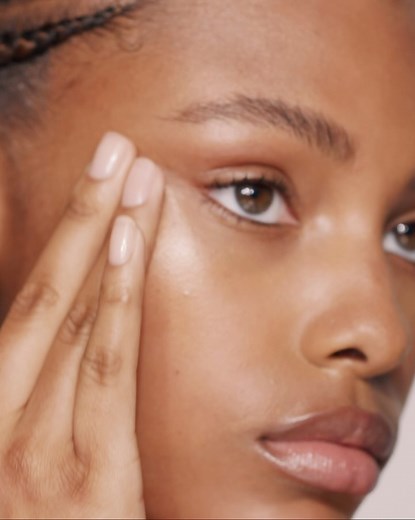 Victoria Beckham Beauty on Instagram: "Bare essential. The secret to a gorgeous complexion with a sun-drenched glow: Victoria Beckham by @AugustinusBader Cell Rejuvenating Priming Moisturizer in Golden. “I’d like to say I can live without this moisturiser… but I can’t. I use this in place of foundation and my skin has never felt better.” - Jennifer Get Golden at VictoriaBeckhamBeauty.com. #VictoriaBeckhamBeauty"