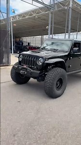 The NOISE this Jeep Gladiator makes is INSANE!