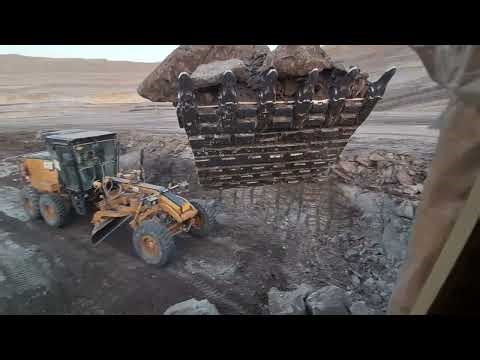 Eicher heavy truck and Volvo machine 480 Stiff Soil loading