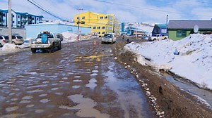 Iqaluit potholes take their toll on vehicles, drivers