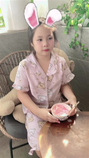 Video của Tài Song Băng (@ti.song.bng4) với bản nhạc nhạc nền - DJ PRODUCER SON KENNY