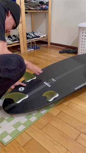 Setting up my board #surf #lifestyle #portugal #waves