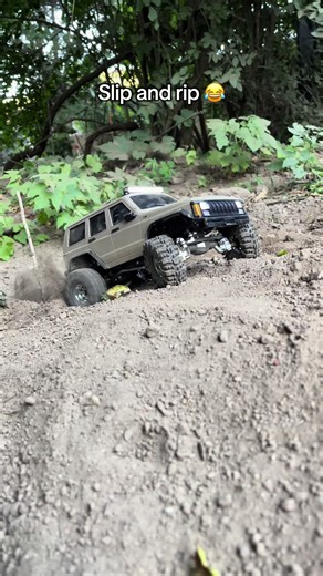 Jeep got a Rwd swap 😂😂 #rccar #trx4m #rccrawler #foryoupage #rccarsoftiktok