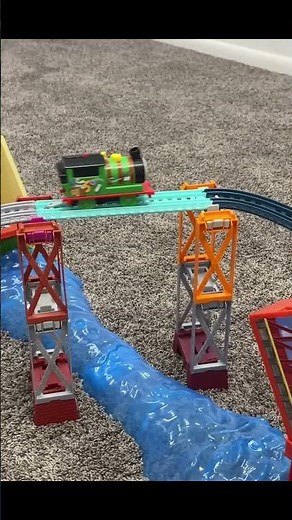 Train FLIPS when Going Down Sky High Bridge Jump #thomasandfriends #trackmaster #allenginesgo