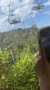 If you dont like the chairs to go up to Anakeesta you have the choice to take the truck 😃 | I Love The Smoky Mountains