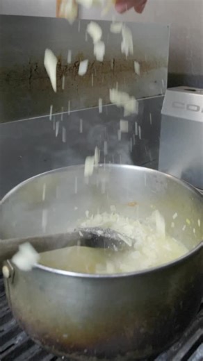 33 reactions | Gurnard, green pea and leek risotto, confit grilled leek topped with crispy fried leek and micro greens grown in our market garden ☀️ | TOAD Hall | Facebook