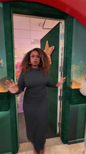 The Spirit Tunnel is in a jumping mood today with Jennifer Hudson! | The Jennifer Hudson Show