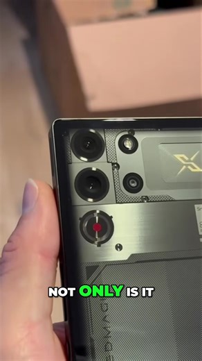 The coolest gaming phone I have EVER gotten to use!! #REDMAGIC #GamingPhone #MobileGaming #Gaming #REDMAGIC10SPro #fyp