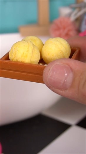 Titi Toys And Dolls on Instagram: "These mini bath bombs from Make it mini Spa edition are soo cute! Cant believe I didnt get them earlier. @officialminiverse #tititoysdolls 🫧"