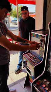 1M views · 17K reactions | Te lo llevas o te lo mando #comediahumor #comedy #comedia #broma #humor #risa #humorlatino #risas | Las Aventuras del Potro | Facebook