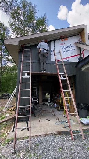 Installing board & batten vinyl siding