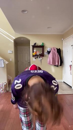 261K views · 5.5K reactions | Game time!  Who you rooting for?  We pulled every muscle imaginable while attempting to do this but our teams are playing tonight & my bestie is always down for my shenanigans 浪 | Csapunch | Facebook