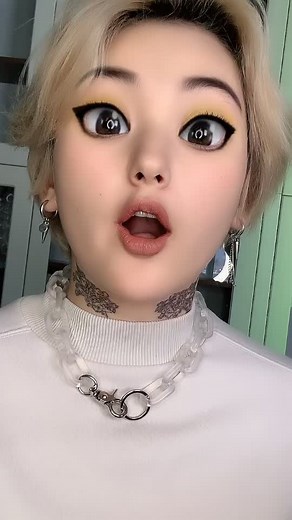 На каких аниме персонажей мы похожи? 🤪 #yolohouse