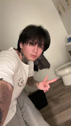 hostel (@wanna_be_ur_ex_boyfriend)’s videos with original sound - ️𝕷