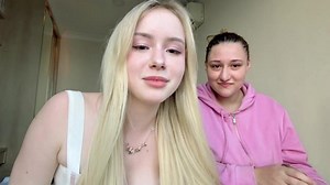 Twitch Stream with Bule Barbie 🩷