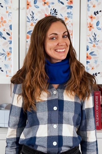 1.9K views · 18 reactions | Learn how to make a cowl with a free sewing pattern. Keep your neck warm with this beginner https://www.heatherhandmade.com/how-to-sew-a-cowl-scarf/ | Heather Handmade | Facebook