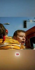 🏃‍♂️🌊 Escape from the giant wave