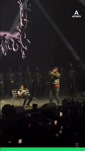 Youssoupha a interprété Mon Roi devant le fils de Werenoi lors du concert hommage 🕊️🎤