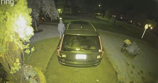 Police searching for suspects who attempted to steal car in Springfield Township, Delaware County