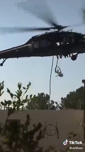 Fast Rope Helicopter Military Roof Landing