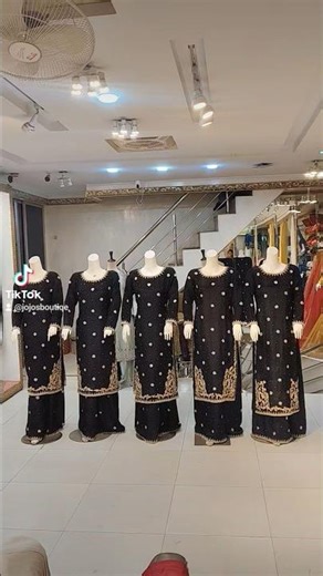 black beauty theme