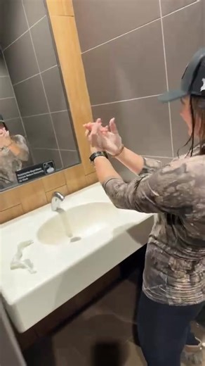 It’s a little slippery in here 😂 | Hannah Barron Outdoors