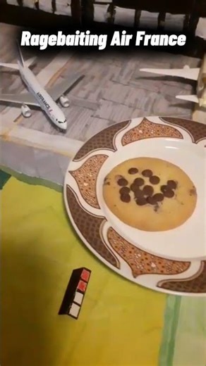 Air France wants a cookie #modelairplane #modelairport #aviation #airfrance #b777