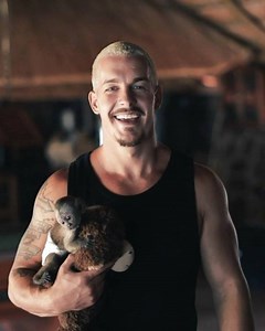 This Video🎥 will show you the basic responsibilities which comes with raising a monkey baby!😲 It‘s a full time job and not easy at all! Even though it is incredible cute and awesome to have a monkey🐒 you guys don‘t want him to become depressed, aggressive or sick because of the wrong care/treatment!😓 I just want to mention that with my videos i don‘t want to encourage you guys to get yourself a monkey but i want to bring some light in your daily life and inspire & fascinate you about these a