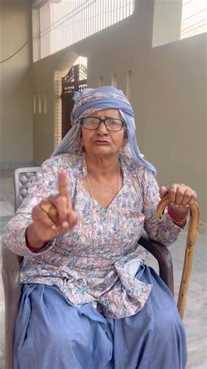 Papa mujhe party me jana h 😭😭😭