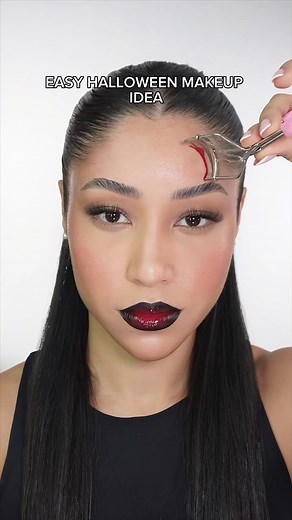Easy Halloween Devil Makeup Idea