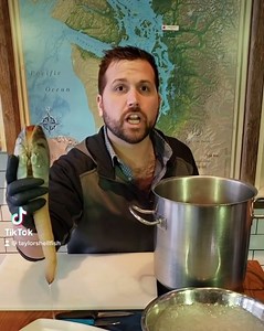 2.4K views · 40 reactions | Learn how to shuck a geoduck! The geoduck may be the silliest looking clam in the Pacific Northwest and the largest species of burrowing clam in the world, but it also makes for amazing sashimi! #TaylorShellfish #Geoduck #TheGoodTimeClam #TideToTable #Sashimi #AwwShucks #PNW #KingClam #Washington #WestCoast #Tasty #Fresh #Seafood #ShuckYeah | Taylor Shellfish Farms | Facebook