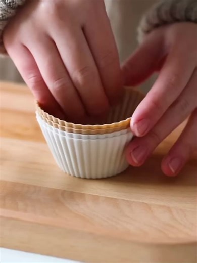 Wholesale Colorful Round Silicone Cupcake Liners Nonstick Baking Cake Muffin Cups