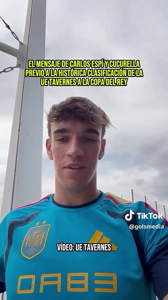 🎥 CARLOS ESPÍ, futbolista nacido en Tavernes de la Valldigna, mandó un mensaje de apoyo a la UE Tavernes antes de su histórica clasificación para la Copa del Rey. 🏆 El conjunto roget eliminó al Maracena y ya espera a un rival de Primera División en la primera ronda. #carlosespi #copadelrey