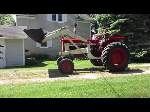 1971 International Harvester McCormick Farmall 656 Gas tractor with International 2000 Loader