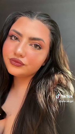 Blindfolded Full Face Makeup Challenge