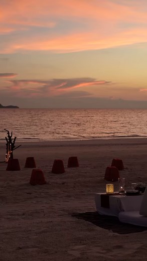 One of the most atmospheric dining experiences on the island, Amanpulo's private beach barbecue allows guests to relish the magic of twilight by the sea, with a delicious feast on the sand and dessert enjoyed beside the bonfire. Discover more: https://www.aman.com/resorts/amanpulo/dining-amanpulo Video by Maja Laxdal | Amanpulo