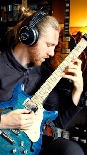 ‘Sevens’ by the great Guthrie Govan, having fun on the solo section! :)