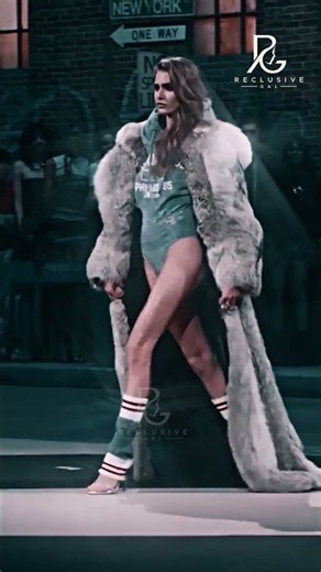 DSQUARED2 FW25 Was WILD — Alex Consani, Irina Shayk & More | MFW