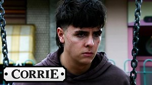 "It's never just the person that held the knife. It's the people living in fear, thinking they're next". | Coronation Street